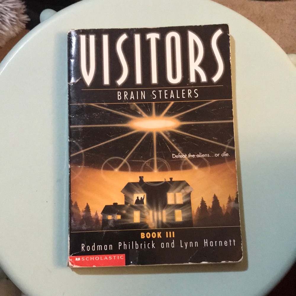 Visitors book 3 Brain Stealers
